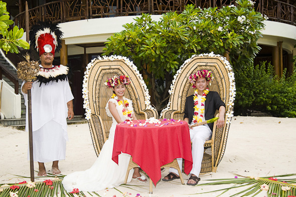traditional french polynesia wedding