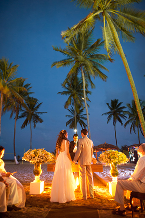 A Beautiful Beach Wedding in Brazil - The Destination Wedding Blog - Jet  Fete by Bridal Bar