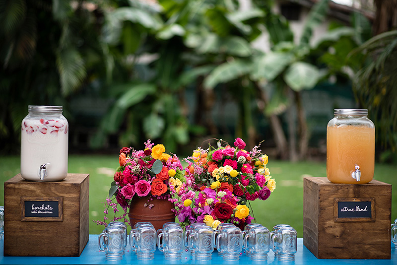 bright-colorful-wedding-flowers