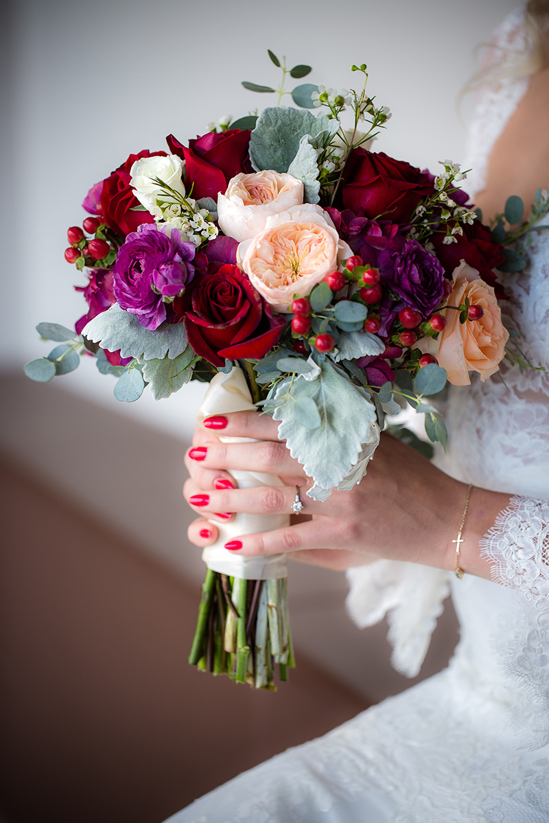 colorful-bridal-bouquet